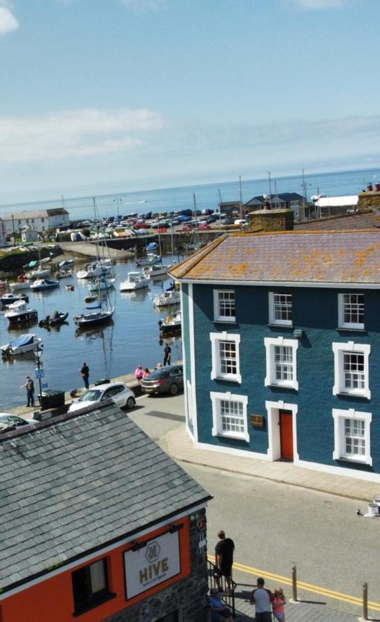 Hive Townhouse Otel Aberaeron Dış mekan fotoğraf