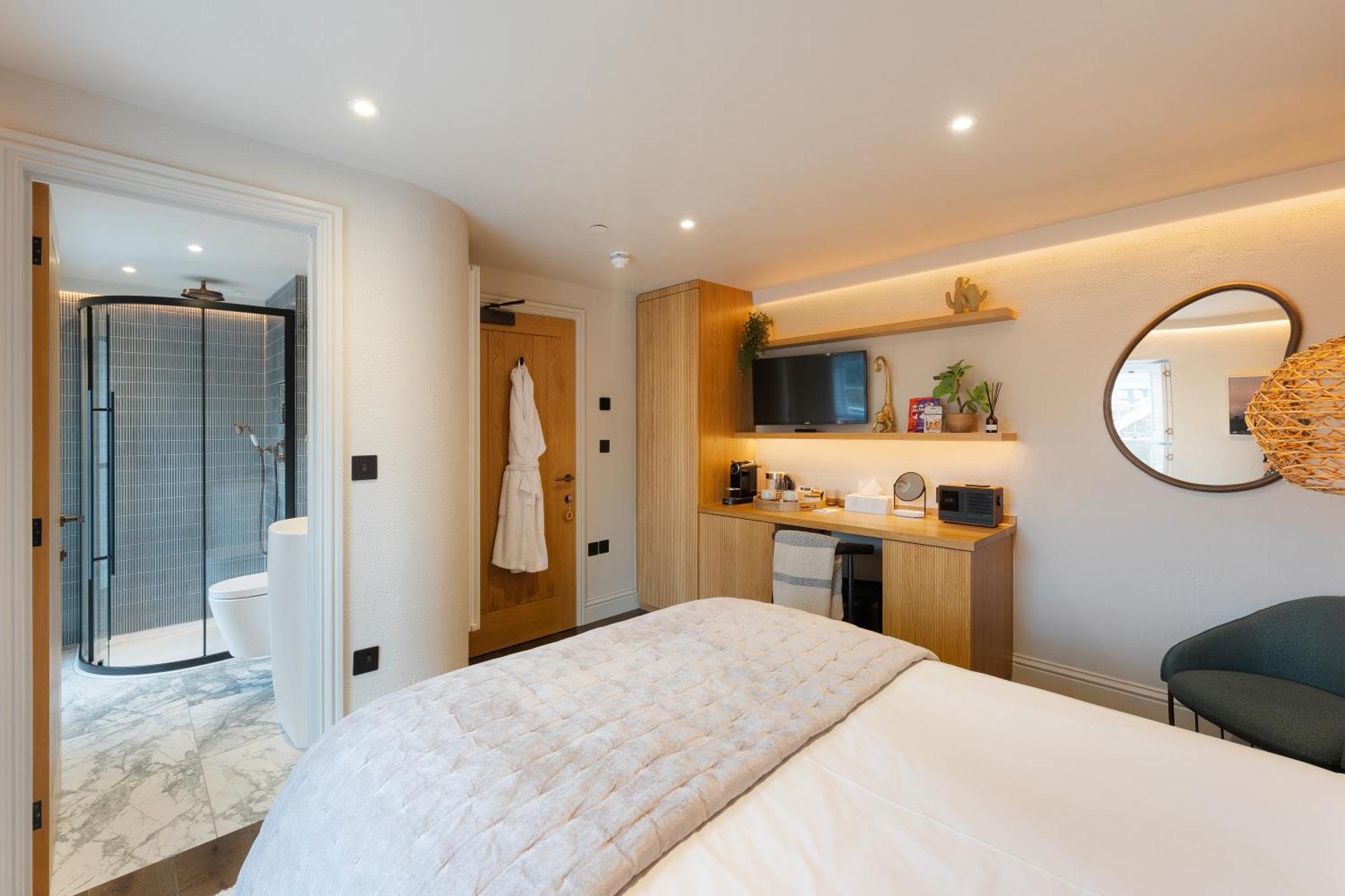 Hive Townhouse Otel Aberaeron Dış mekan fotoğraf