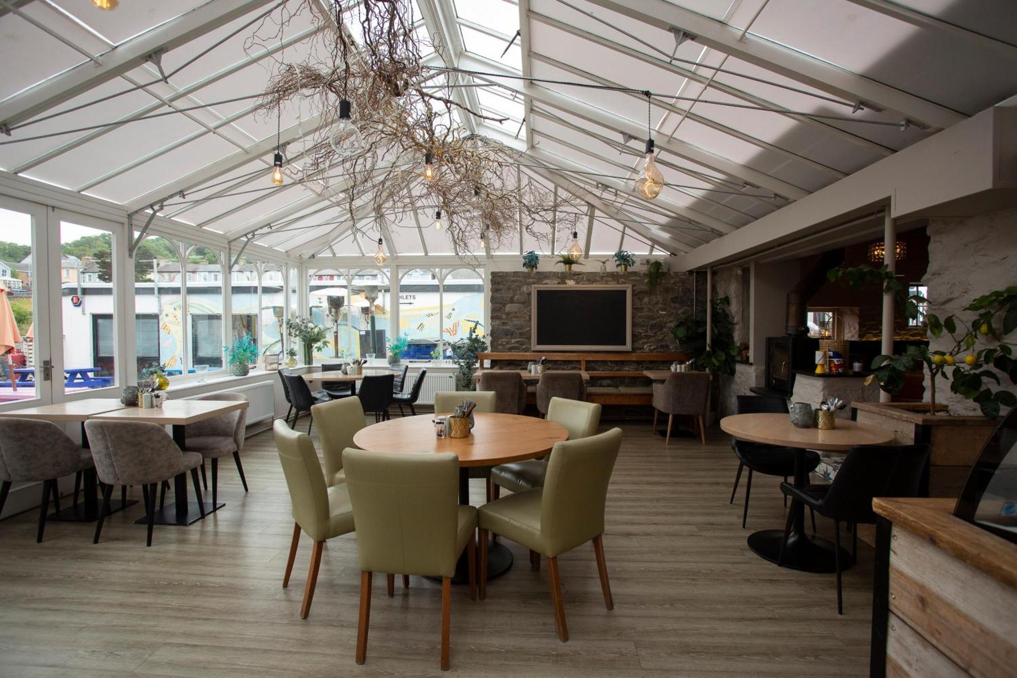 Hive Townhouse Otel Aberaeron Dış mekan fotoğraf